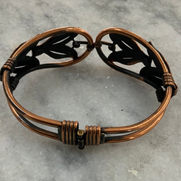 Vintage Burnished Copper Clamper Cuff Bracelet - Picture 4 of 6